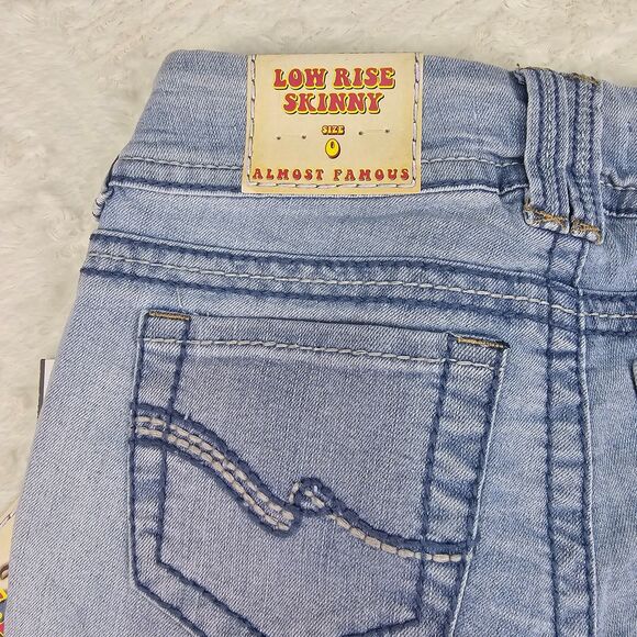 Vintage Almost Famous Distressed Skinny Jeans Light Wash Women's Size 0 - Picture 5 of 15